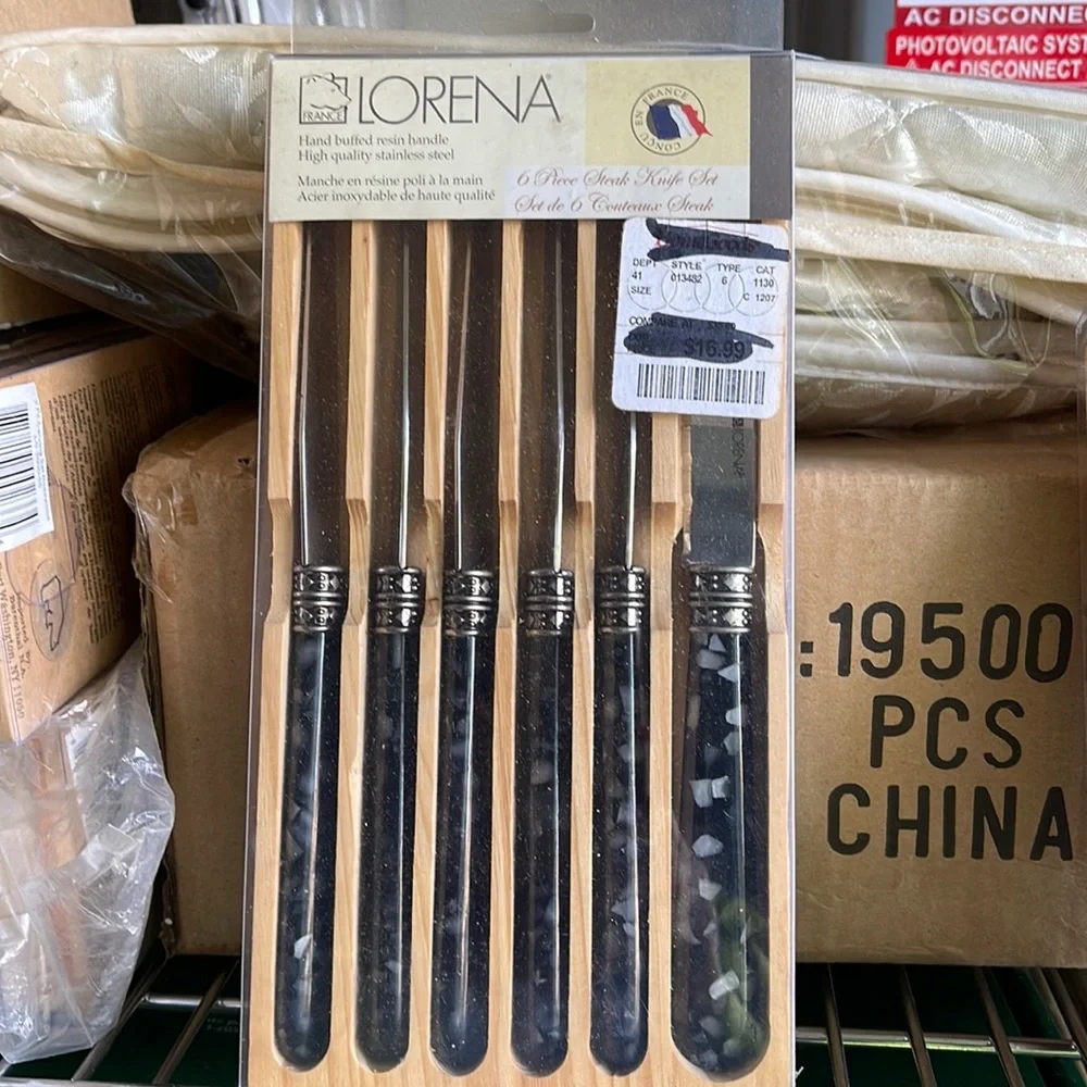 New Lorena Set of 6 Marbleized Steak Knives in wooden case